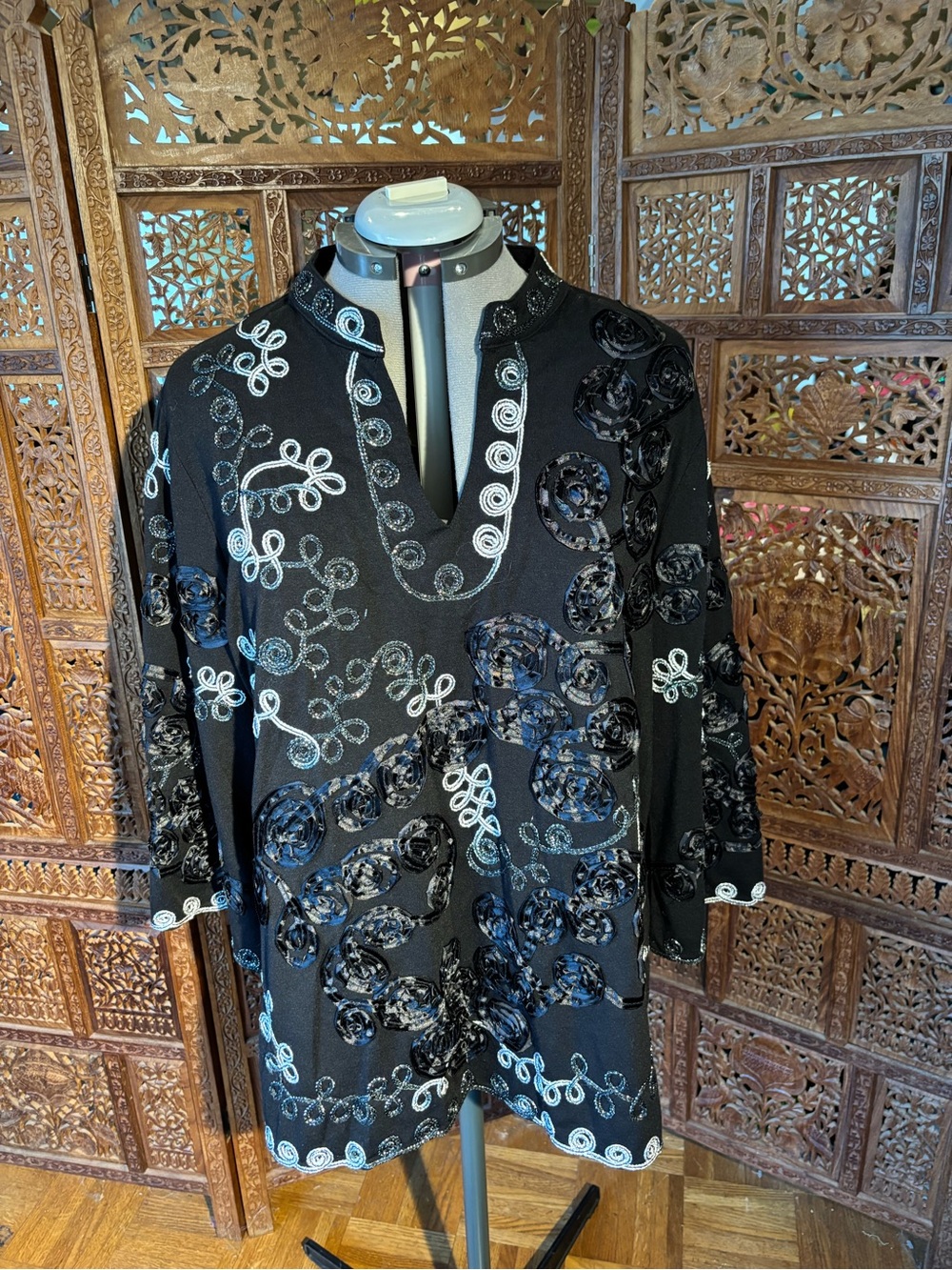 Investments Black Embellished V-Neck Tunic Top